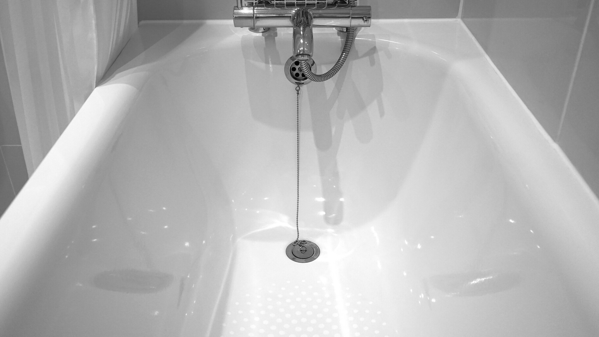 bathtub faucet leaking